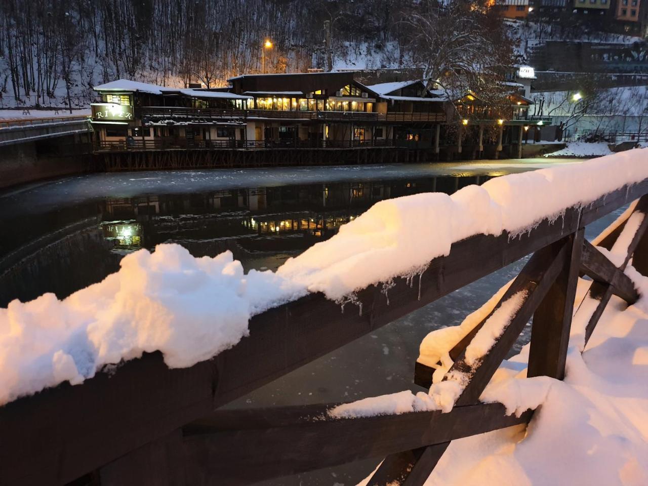 Pansion River Sarajevo Bagian luar foto