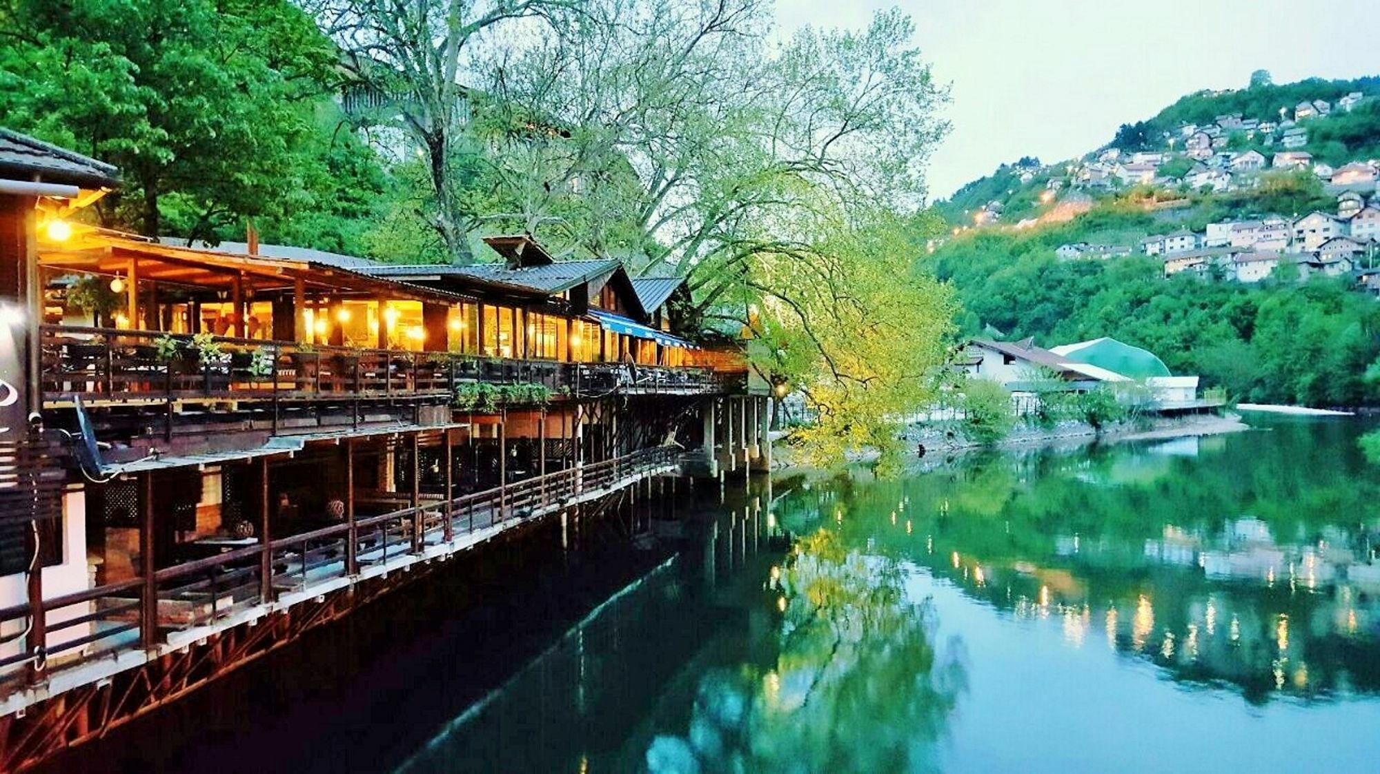 Pansion River Sarajevo Bagian luar foto